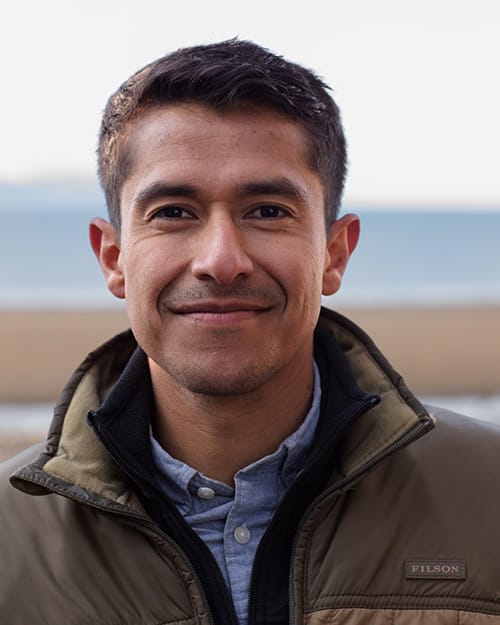 Dr. Mario Cruz